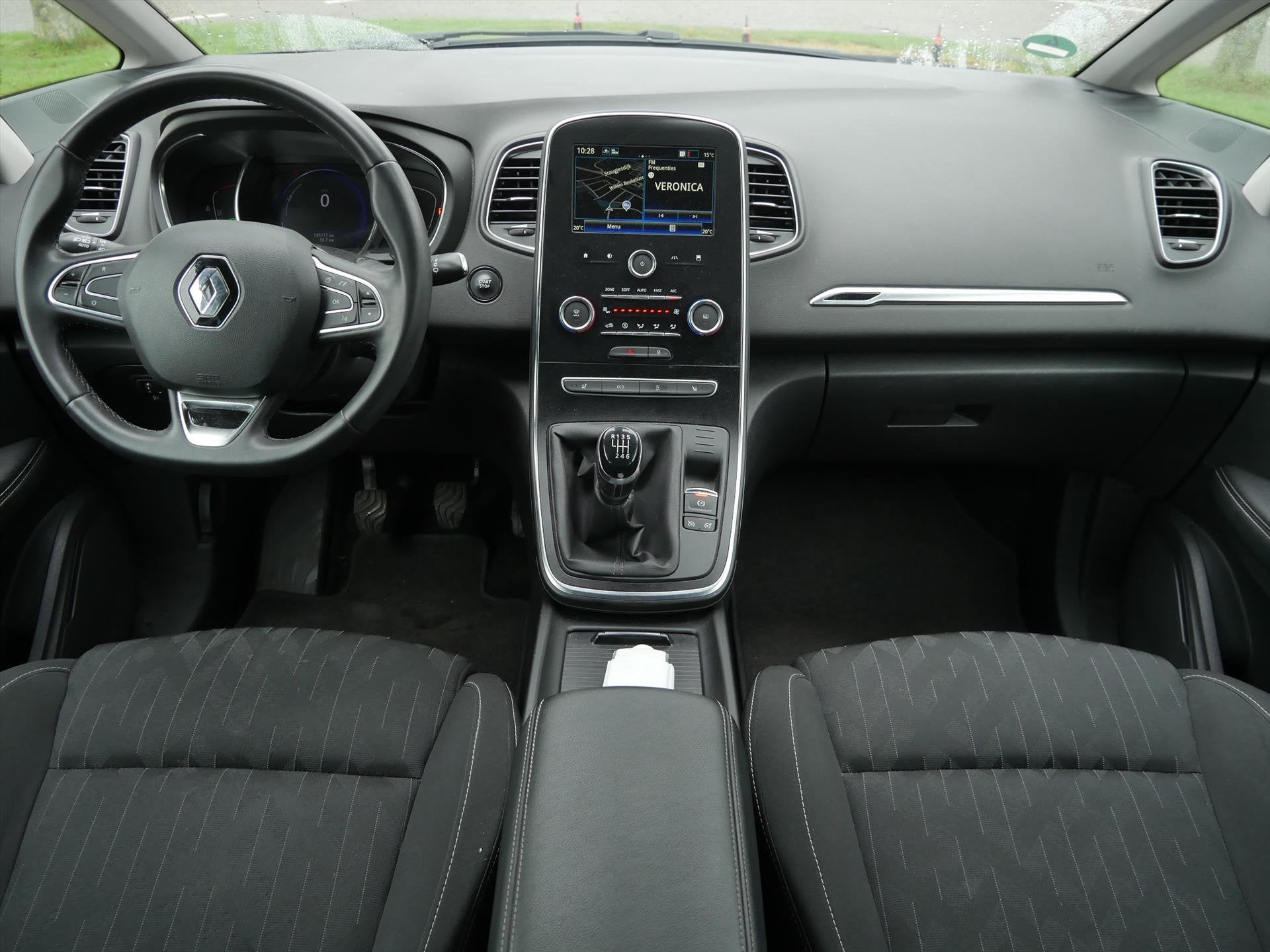 RENAULT Grand Scénic 1.3 TCe 115pk GPF 7pl. Limited, Auto's, Keurmerk '100% Onderhouden', Stof, 4 cilinders, 14 km/l