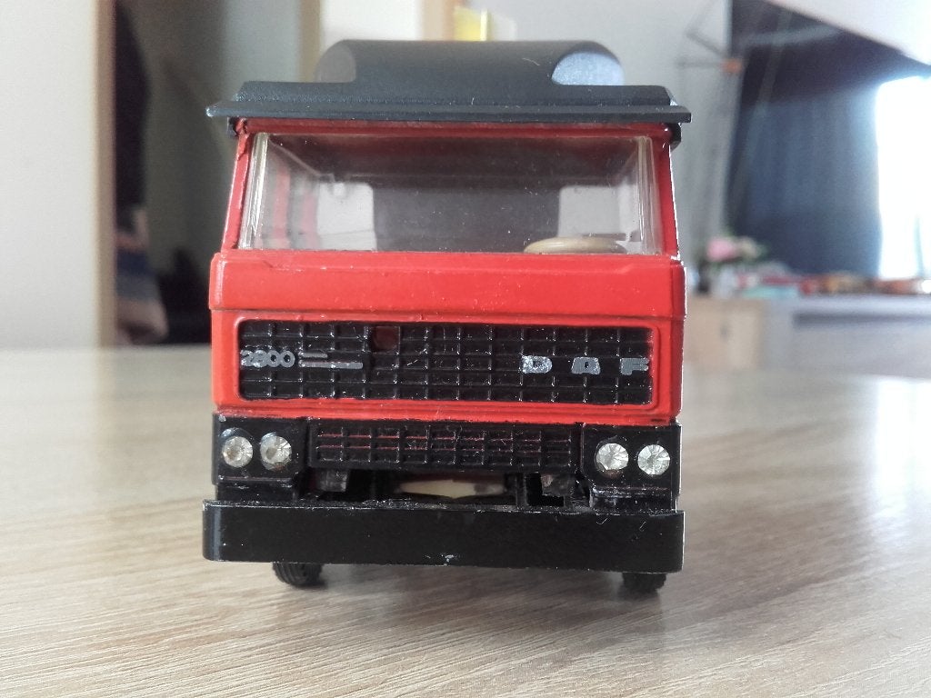 DAF 2800 trekker met dakspoiler Liontoys, Ophalen of Verzenden, Zo goed als nieuw, Bus of Vrachtwagen, Lion Toys