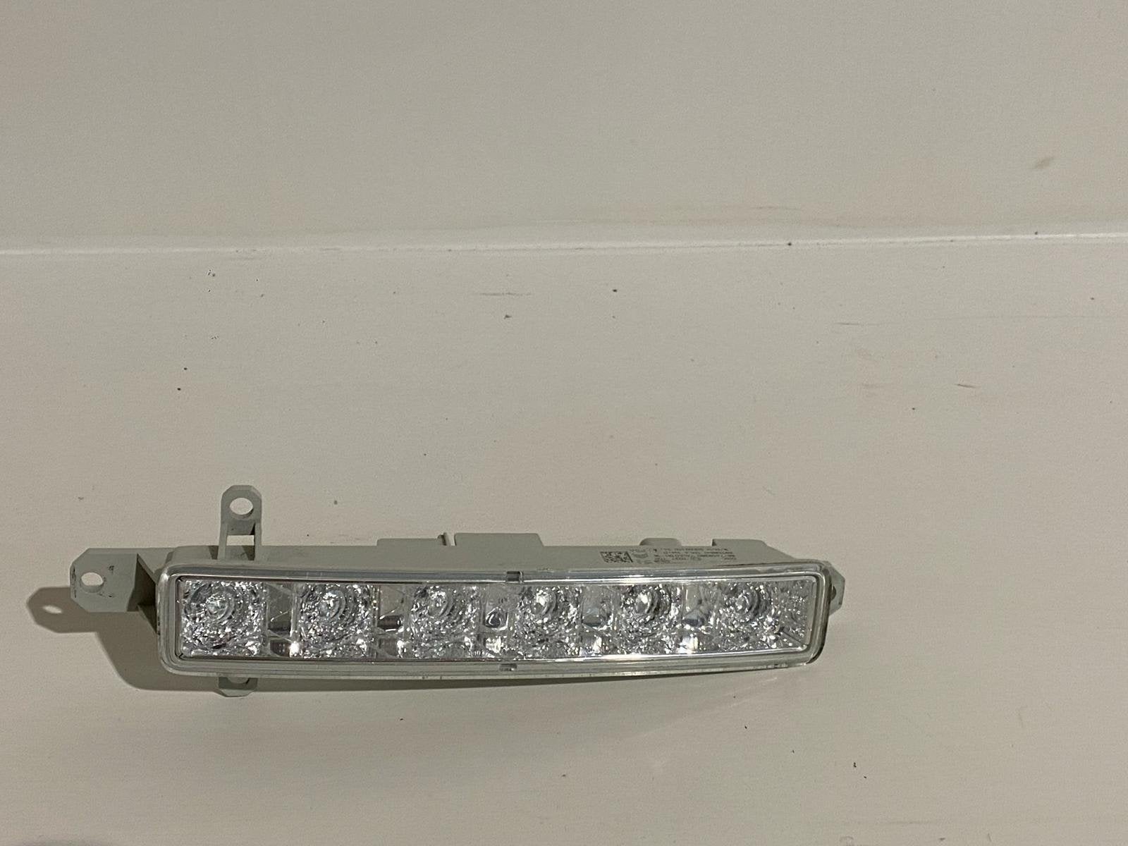 Peugeot 108 Citroen Berlingo Rechter LED Dagrijverlichting, Taurusavenue 1
2132 LS  Hoofddorp, NL, Gebruikt, Stellantis N.V., Ophalen of Verzenden