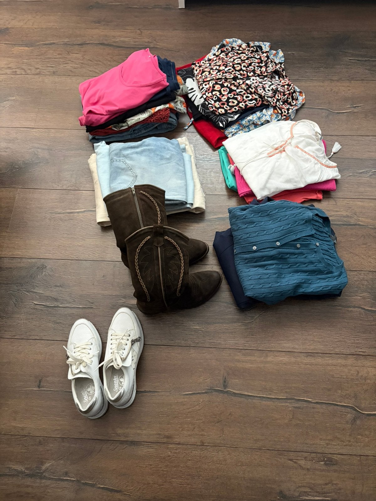 maat 36 kleding, maat 38 schoenen, Ophalen, Zo goed als nieuw, Maat 36 (S)