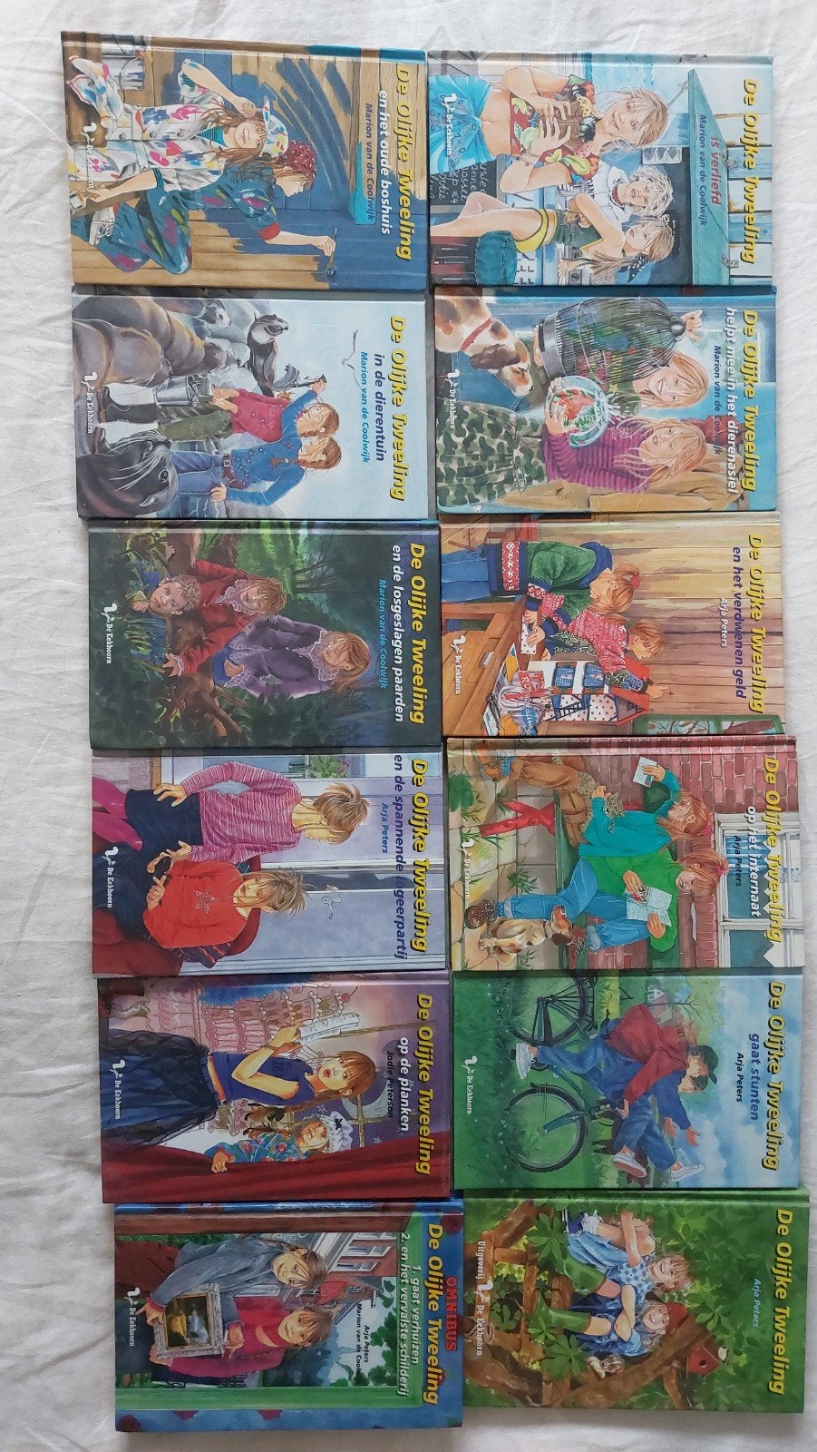 12 De Olijke Tweeling boeken - Diverse titels, Ophalen of Verzenden, Gelezen, Arja Peters, Marion van de Coolwijk, Jodie Peterson