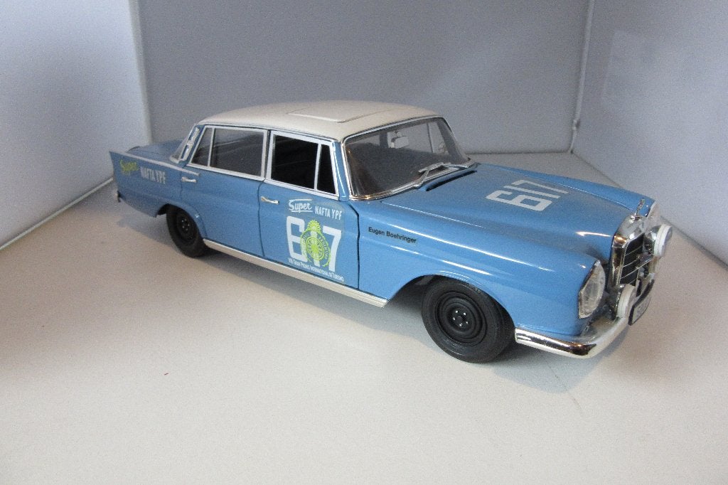 Mercedes 300SE Rally # 617 1;18, Ophalen of Verzenden, Zo goed als nieuw, Auto, Revell