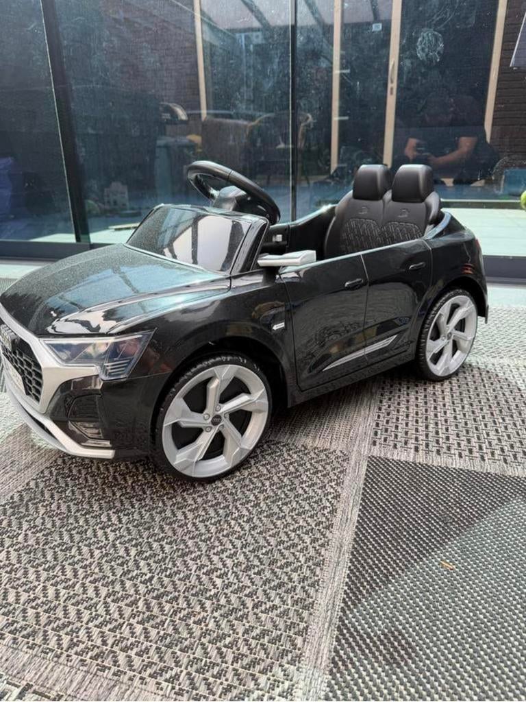 Elekt kinder auto Audi Q8 Etron Sportb koplamp muziek Nieuw!, Ophalen of Verzenden, Nieuw