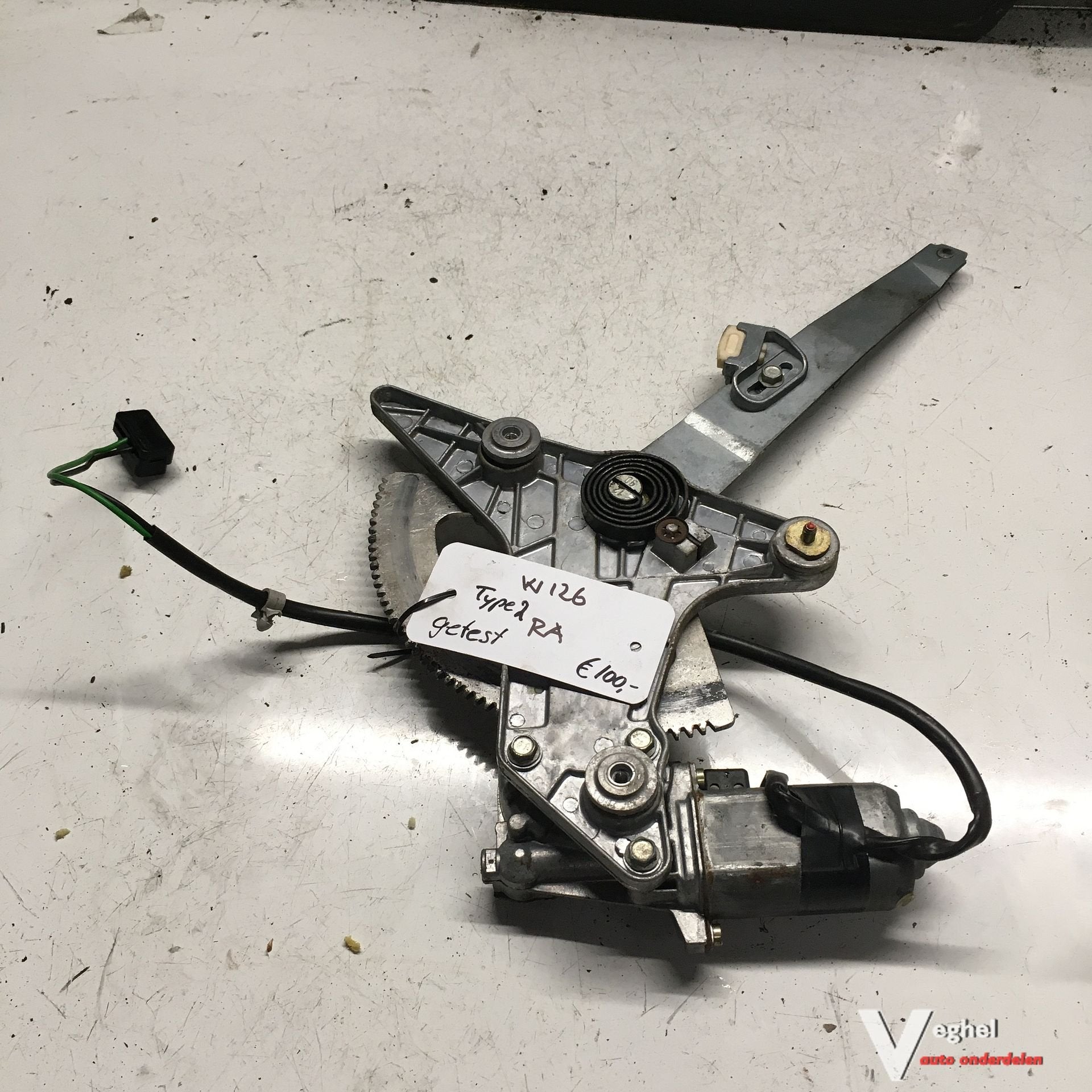 Mercedes W126  Type 2  Elektr Raammechanisme Rechtsachter, Auto-onderdelen, Ruiten en Toebehoren, Gebruikt, -, -, Ophalen of Verzenden