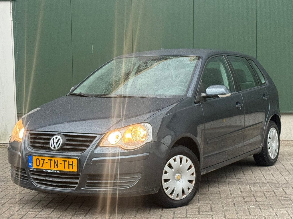 Zeer Nette Volkswagen Polo 1.4-16V Optive | Automaat | NAP |, Gebruikt, Parkeersensor, 4 cilinders, Blauw