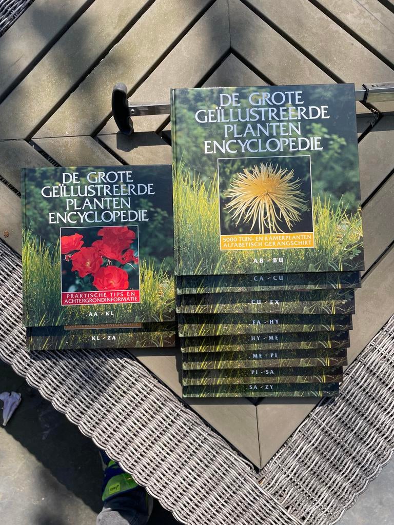 De Grote Geïllustreerde Planten Encyclopedie (Compleet), Ophalen, Zo goed als nieuw, Bloemen en Planten, Complete serie