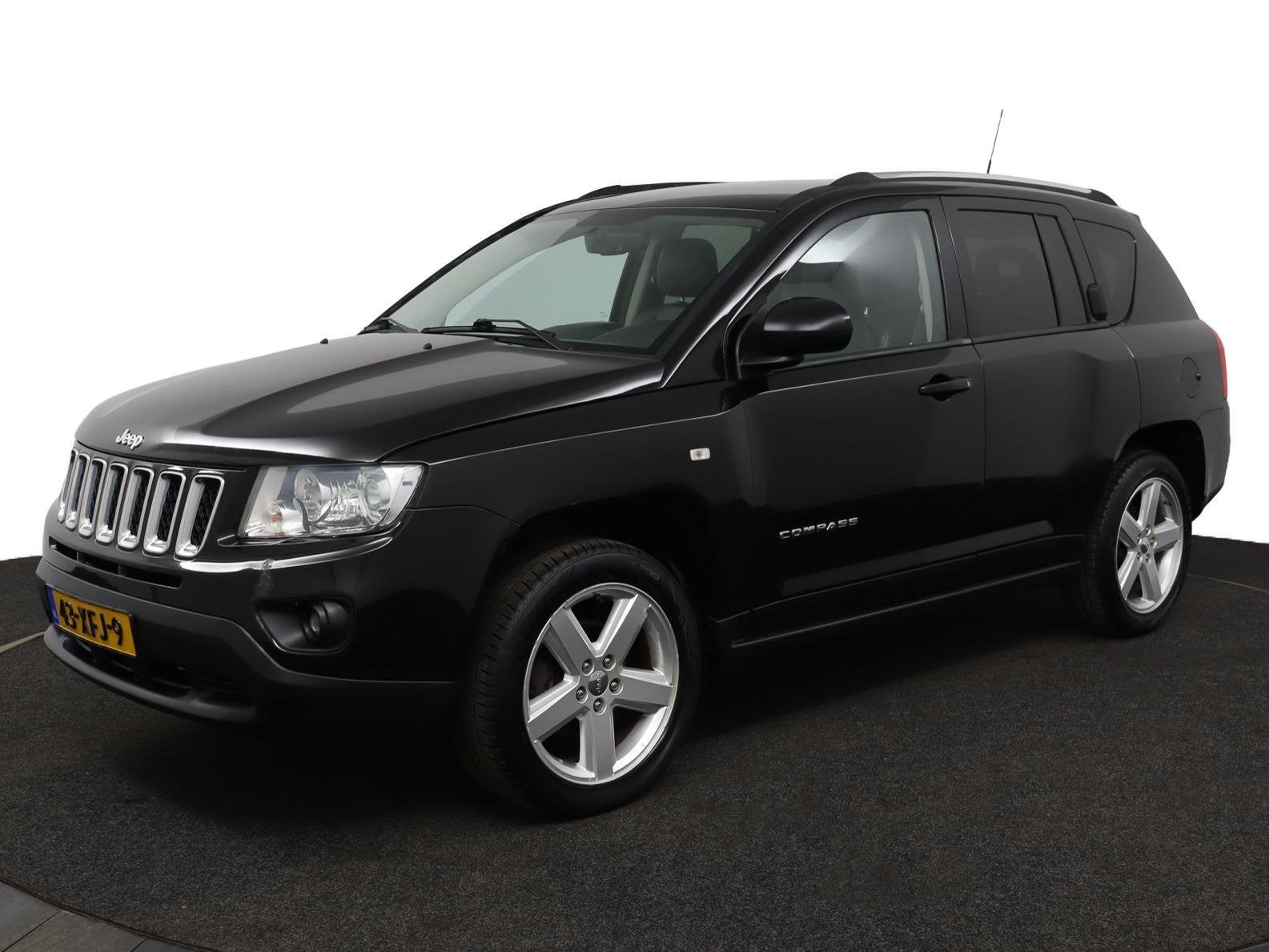 Jeep Compass 2.0 Limited Airco Cruise Leder Stoelverw Trekhk, Auto's, Jeep, 450 kg, Gebruikt, Zwart, Stoelverwarming