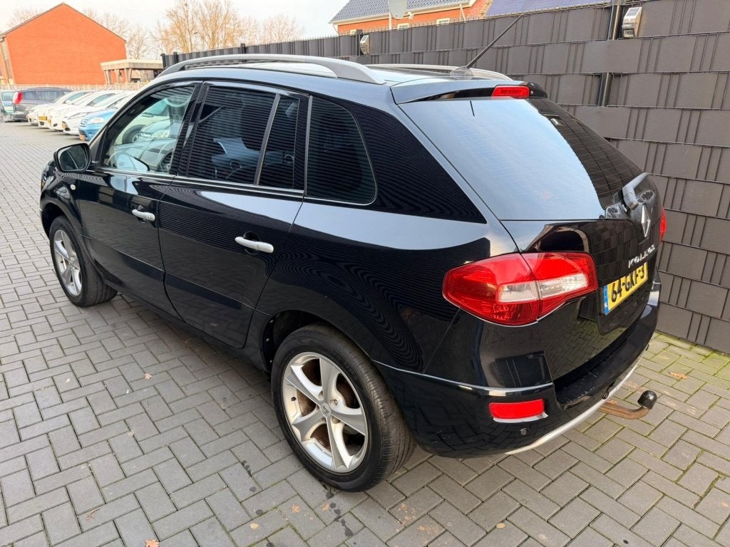 Renault Koleos 2.5 Dynamique Luxe| LEER| CLIMA| CRUISE| TREK, Voorwielaandrijving, Koleos, Gebruikt, Zwart