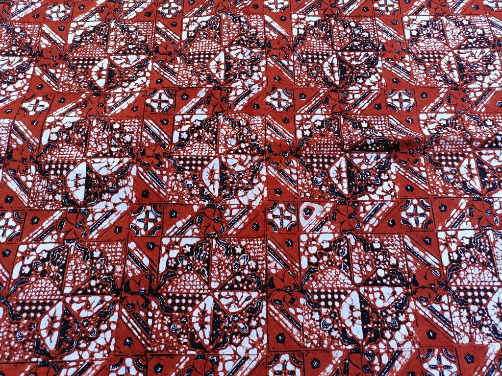 Origineel BATIK (tulis) rode lap stof 2.60 x 1.00 mtr (LS22), Ophalen of Verzenden, 30 tot 120 cm, Katoen, Rood