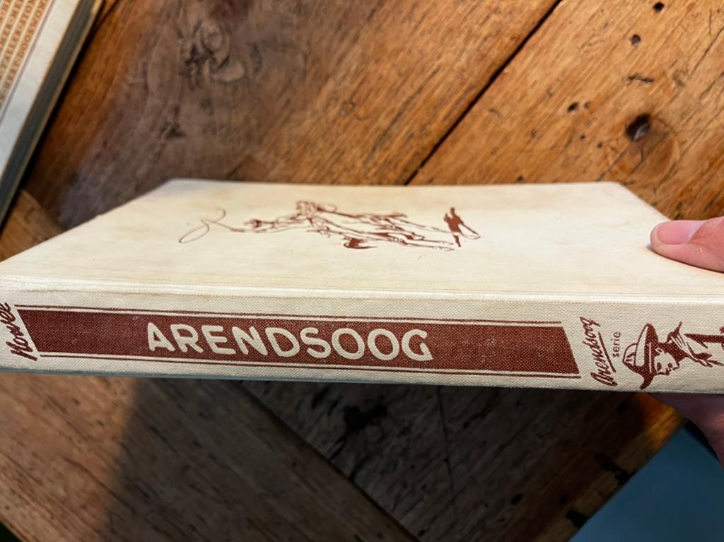 Arendsoog boek, Ophalen of Verzenden
