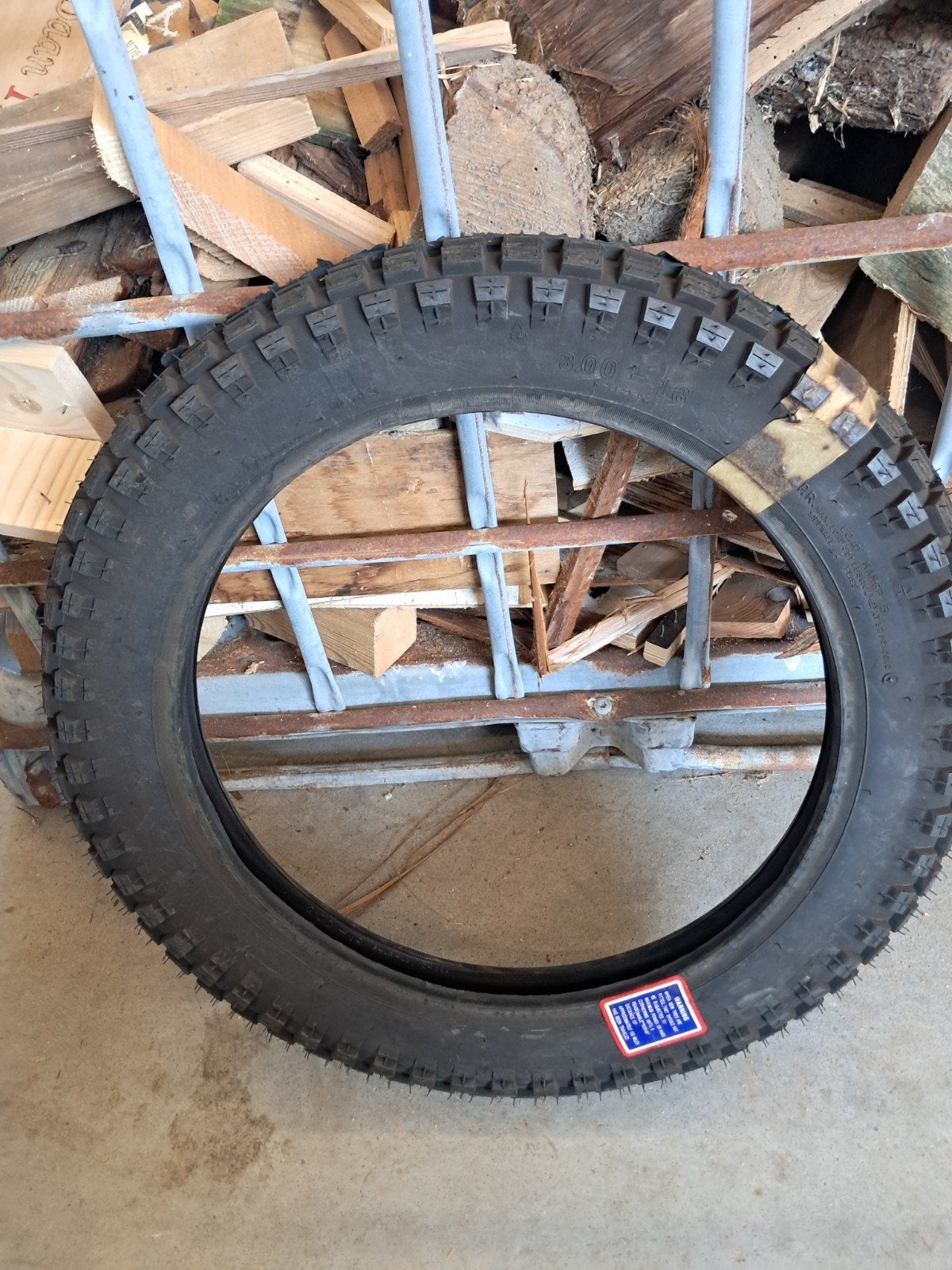 Te koop nieuwe 16 inch en 18 inch kenda band Honda mt, Ophalen, Nieuw, Overige typen