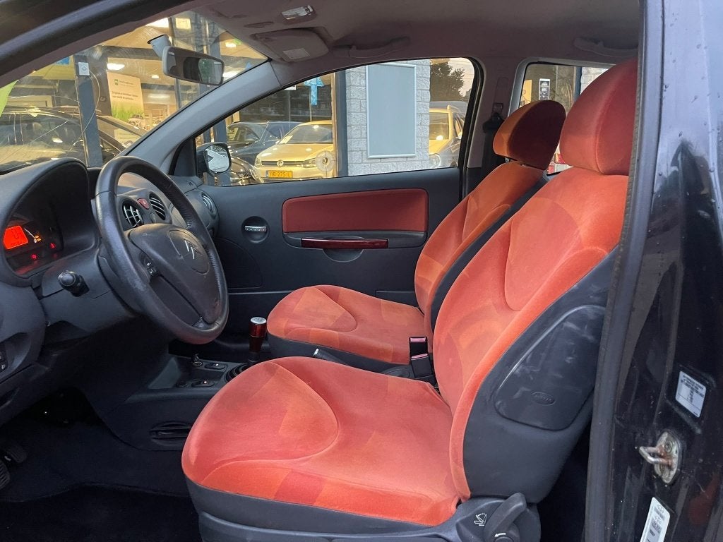 Foto 2 van Citroën C2 1.4i Ligne Ambiance Airco Nieuwe apk (bj 2004)