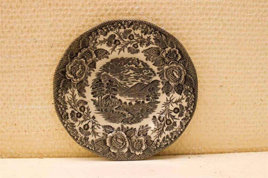 8 stuks Lochs of scotland porseleinen schoteltjes 51129, Huis en Inrichting, Keuken | Servies, Gebruikt, Ophalen of Verzenden