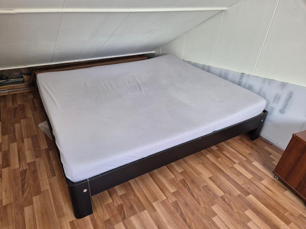 Auping Auronde 180x200cm + 2x spiraalbodem 90x200 inc matras, Ophalen, Gebruikt, Eenpersoons, Zwart