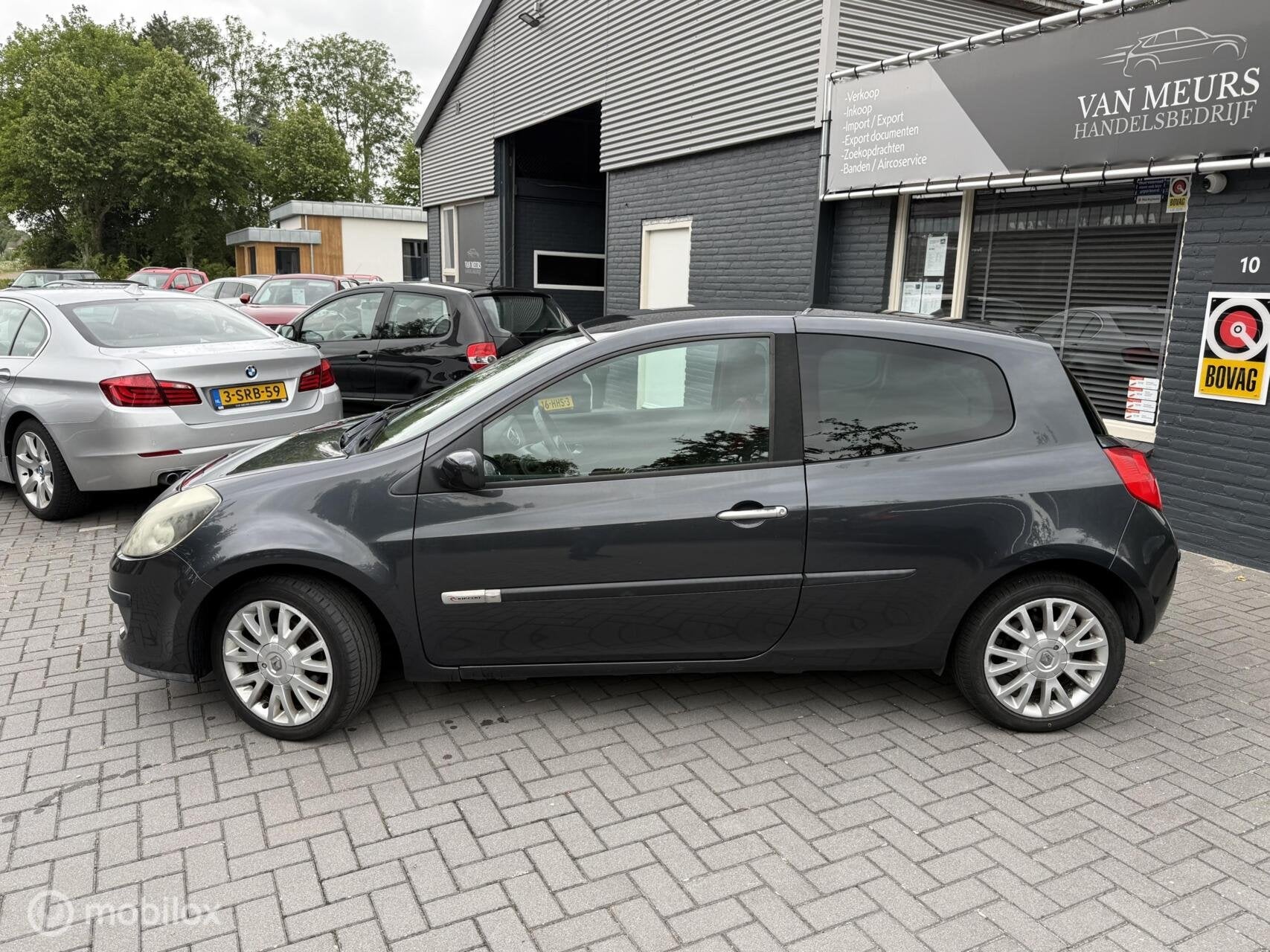Renault Clio 1.6-16V Rip Curl, trekhaak, apk 11-2026, Voorwielaandrijving, Gebruikt, Zwart, 4 cilinders