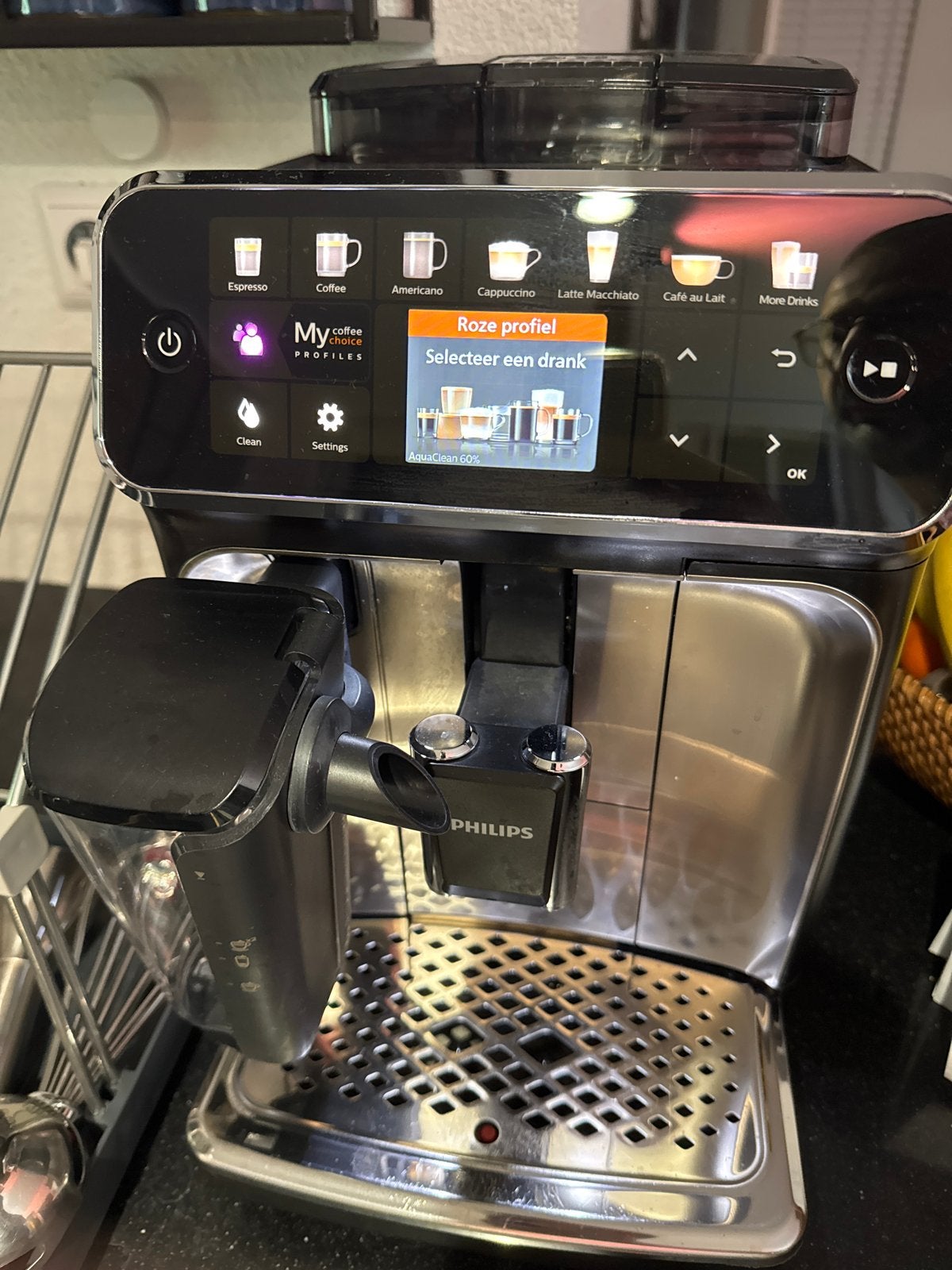 Philips LatteGo 5400 serie - Perfect onderhouden, Witgoed en Apparatuur, Ophalen of Verzenden, Zo goed als nieuw, Koffiemachine
