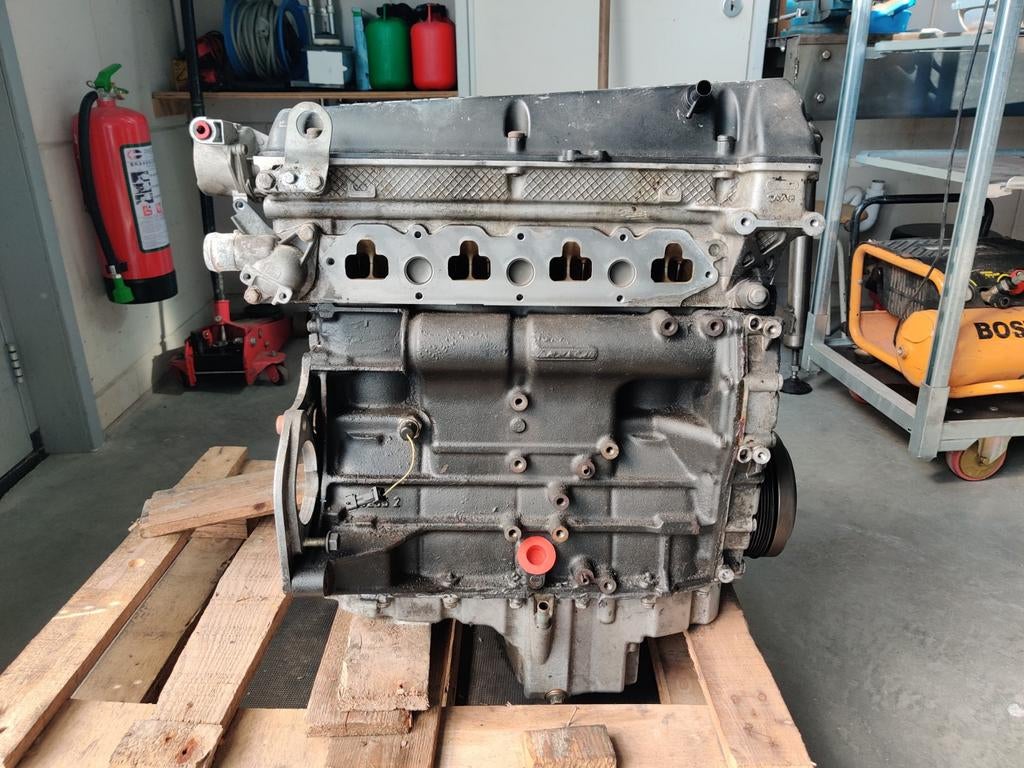 Saab B235R motor zonder aanbouwdelen uit 1999 9-⁵ Aero 9-³, Ophalen, Saab