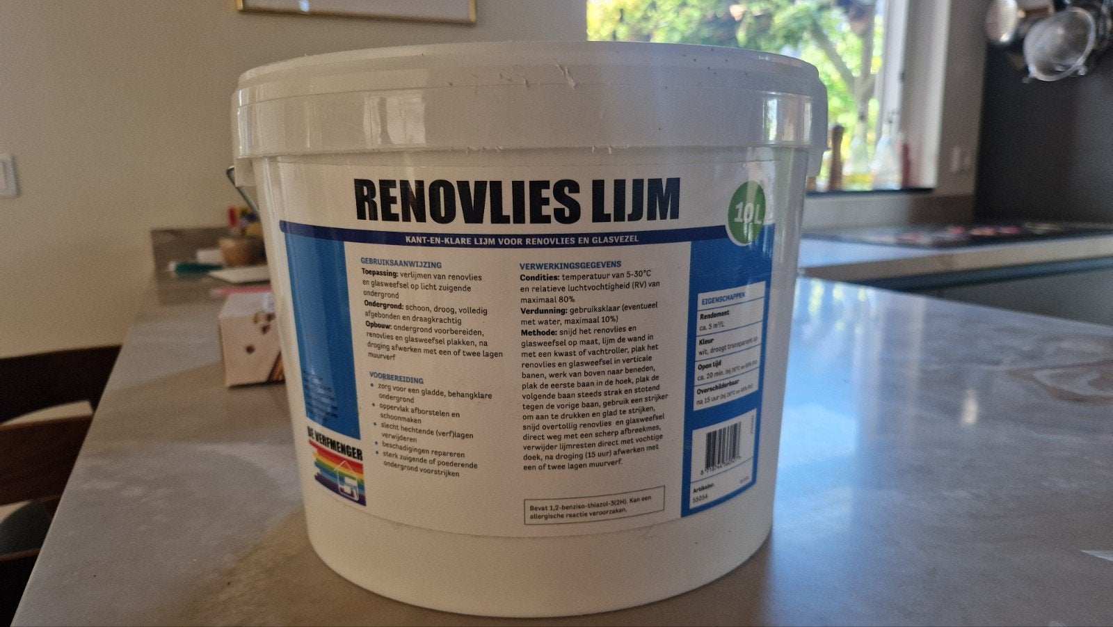 Foto 2 van 2 rollen renovlies + 2x 10 liter behanglijm – wit – nieuw