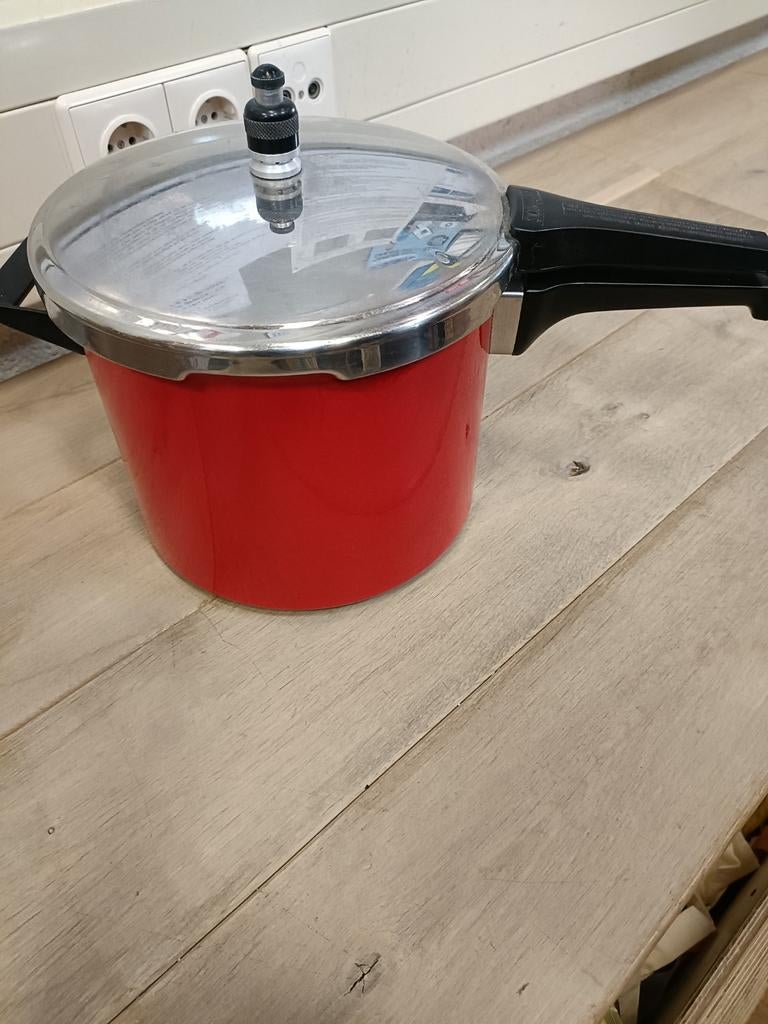 Silit Sicometic  6 ltr inductie, Ophalen of Verzenden, Gebruikt, Rvs
