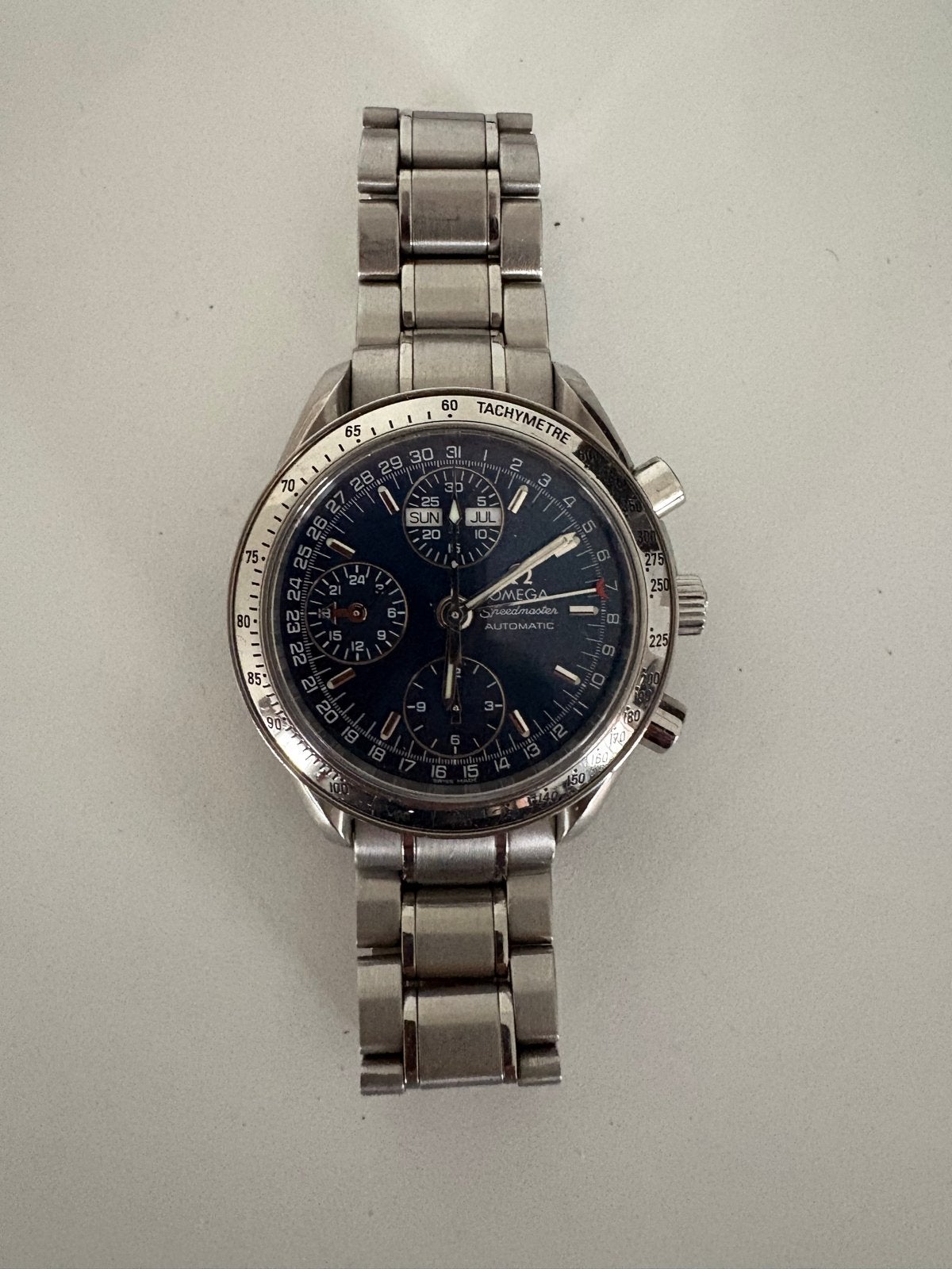 Foto 2 van Omega Speedmaster Day-Date "Triple Calendar" — Ref. 3523.80