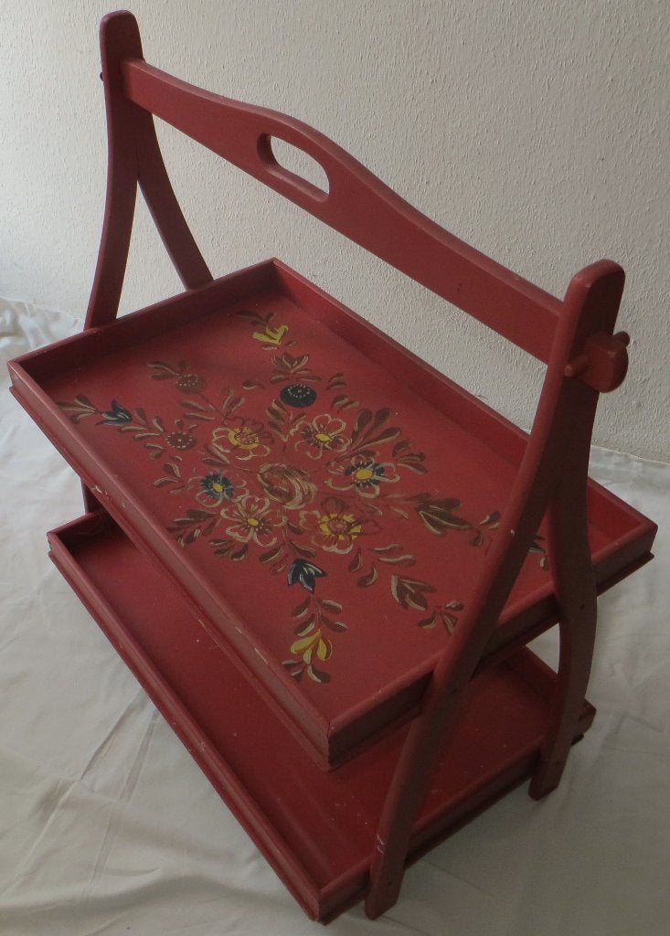 Etagère / theetafel/ theemeubel/ bijzettafeltje. Hindeloopen, Ophalen, Etagère, Gebruikt, Met handvat