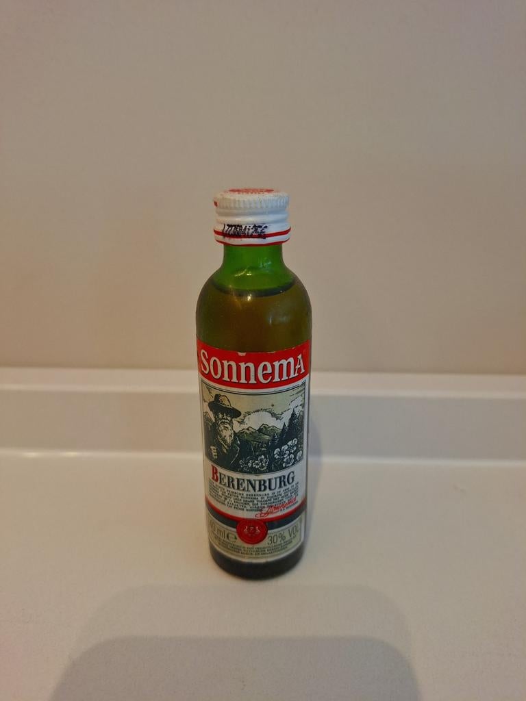 Miniatuur flesje Sonnema Berenburg alcohol - 40 ml, Verzamelen, Ophalen of Verzenden, Nieuw
