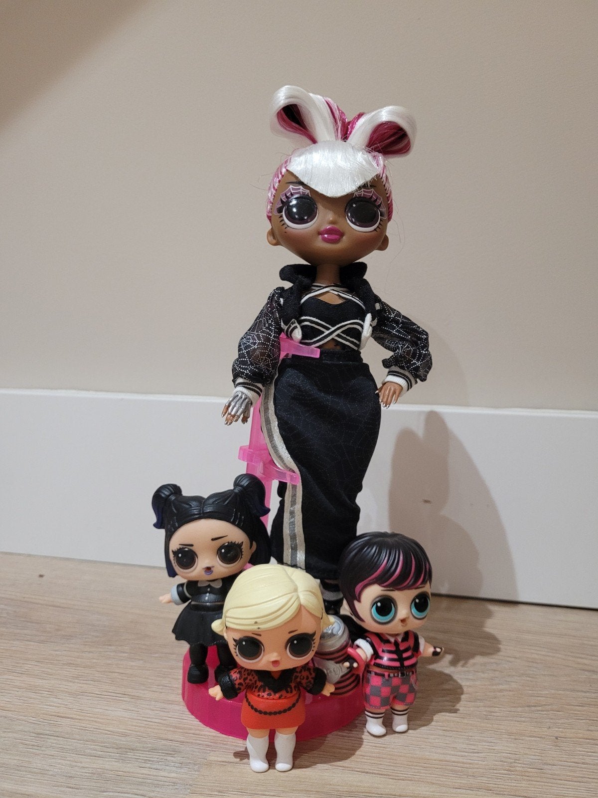 L.O.L. Surprise! O.M.G. pop met 3 kleine L.O.L. poppen, Ophalen of Verzenden, Gebruikt, Overige typen