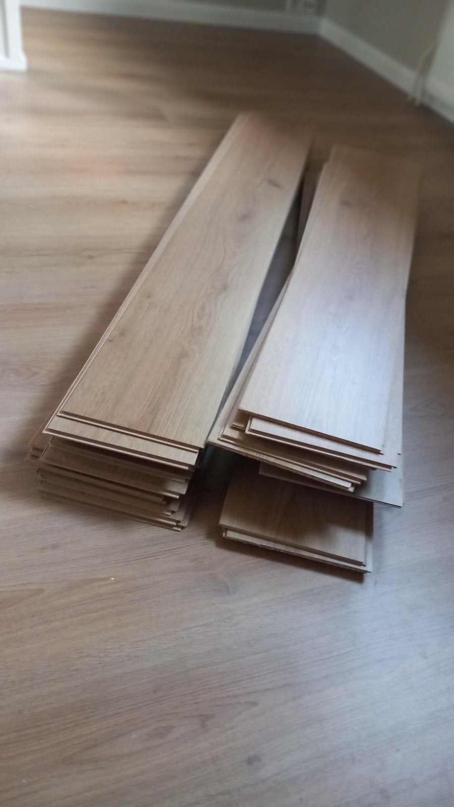 Nette bruine laminaatvloer, 50 tot 150 cm, Ophalen of Verzenden, Zo goed als nieuw, Minder dan 5 m²
