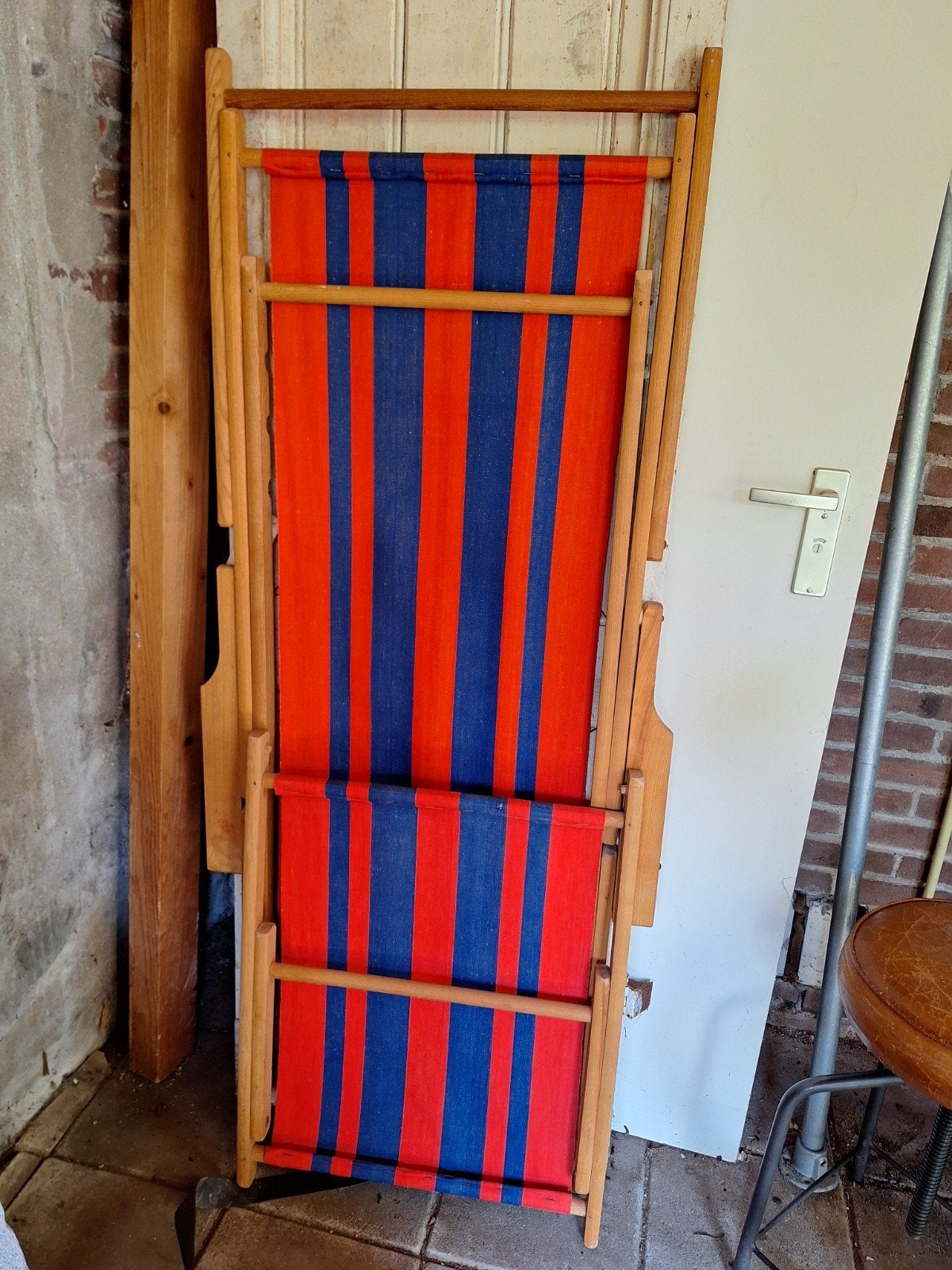 Vintage inklapbare strandstoel / ligstoel, Ophalen of Verzenden, Gebruikt, Hout, Inklapbaar