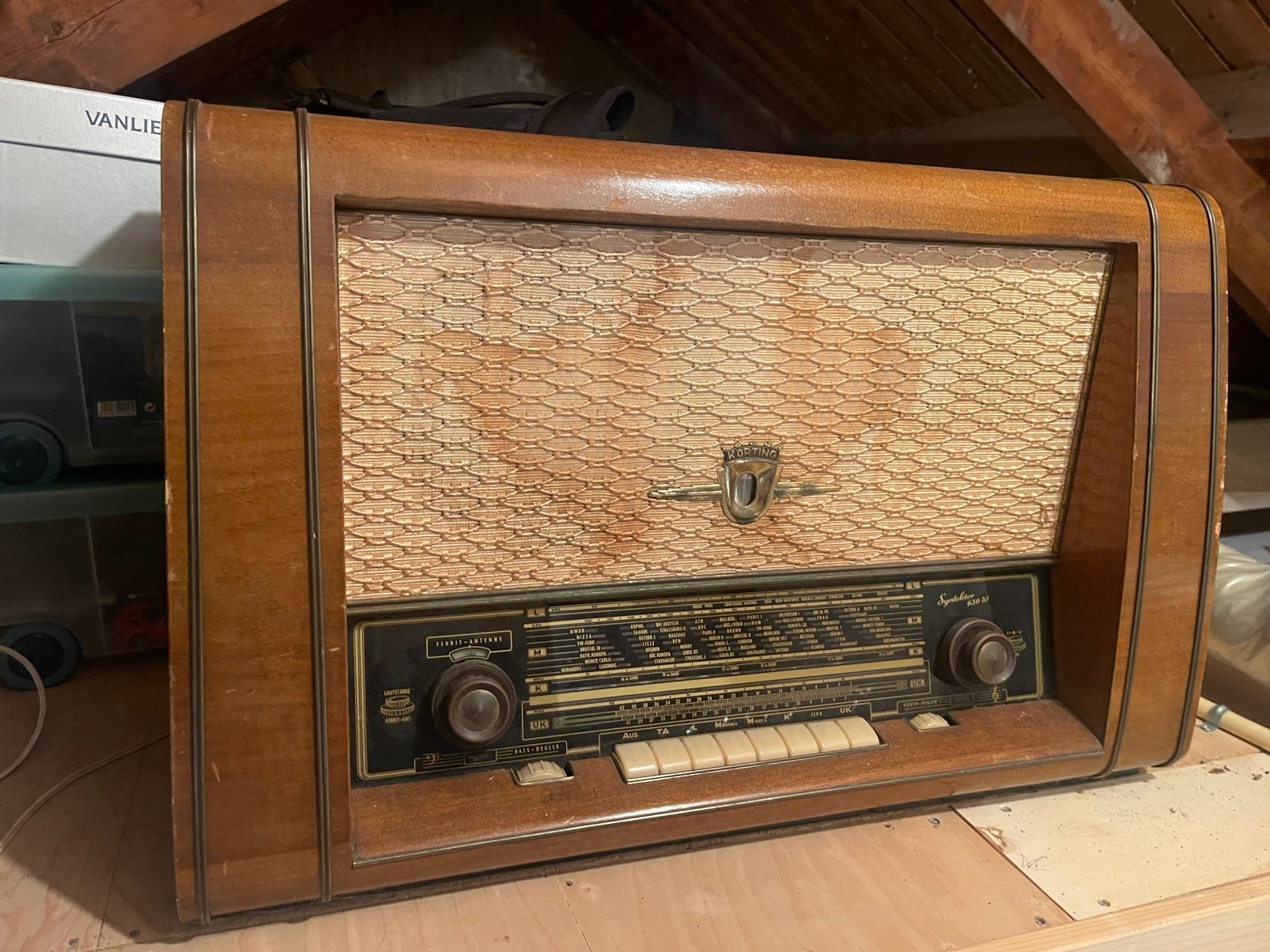 Oude buizen werkende radio, Antiek en Kunst, Antiek | Tv's en Audio, Ophalen
