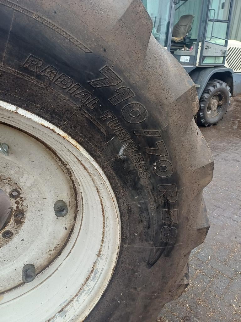 Trekker banden, Zakelijke goederen, Agrarisch | Onderdelen | Banden, Velgen en Assen, Ophalen of Verzenden