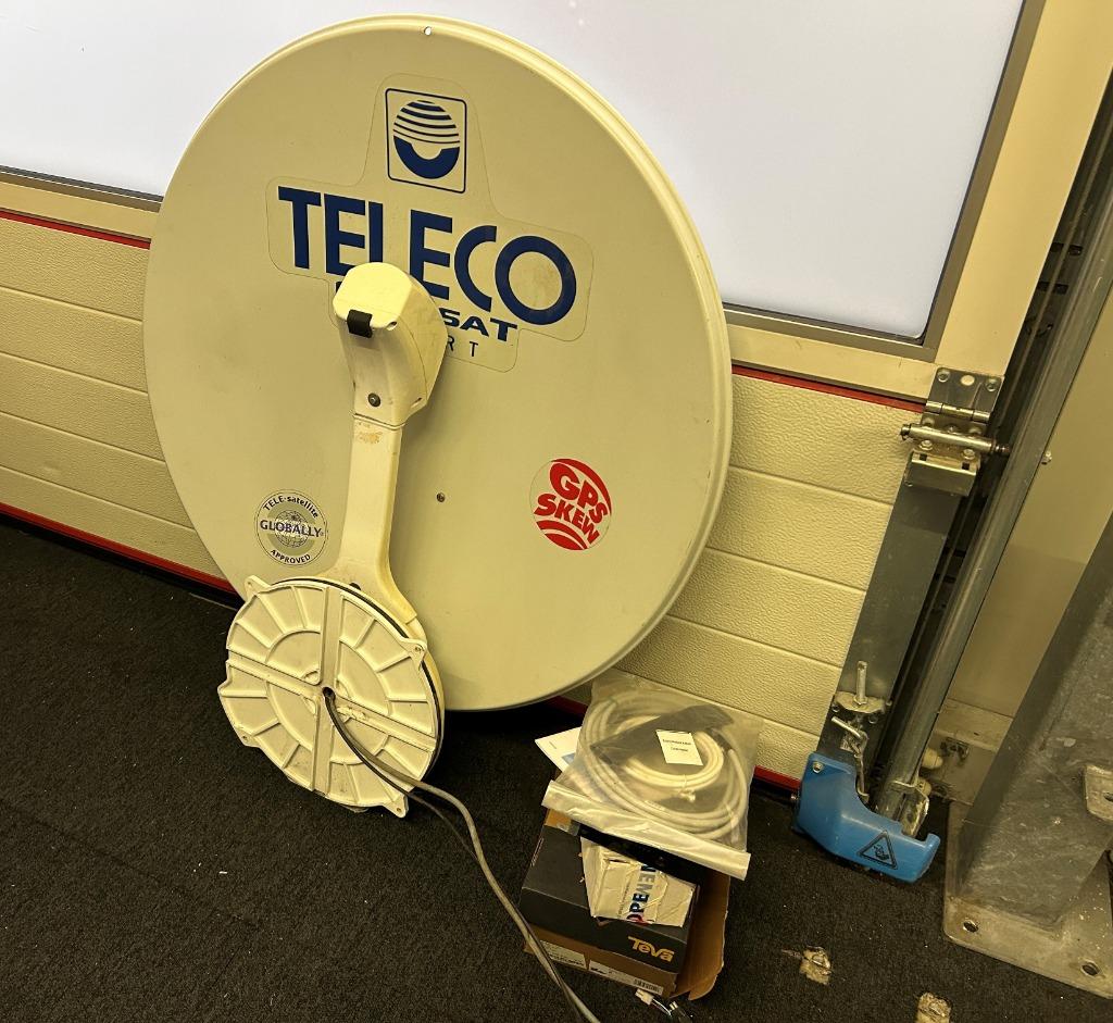 Teleco flatsat smart skew 85, Teleco, (Schotel)antenne, Teleco, Ophalen