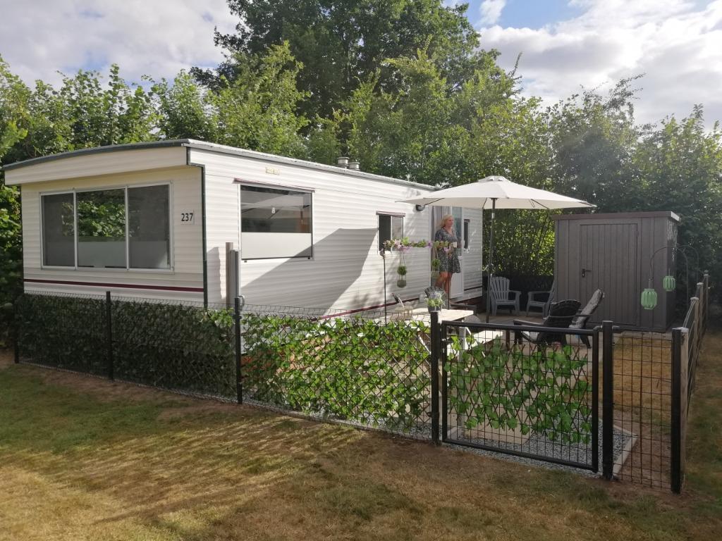 Te Huur 5p stacaravan op 5* vakantiepark 🌞 De Kuilart, Vakantie, 5 personen, 2 slaapkamers, Friesland, Chalet, Bungalow of Caravan