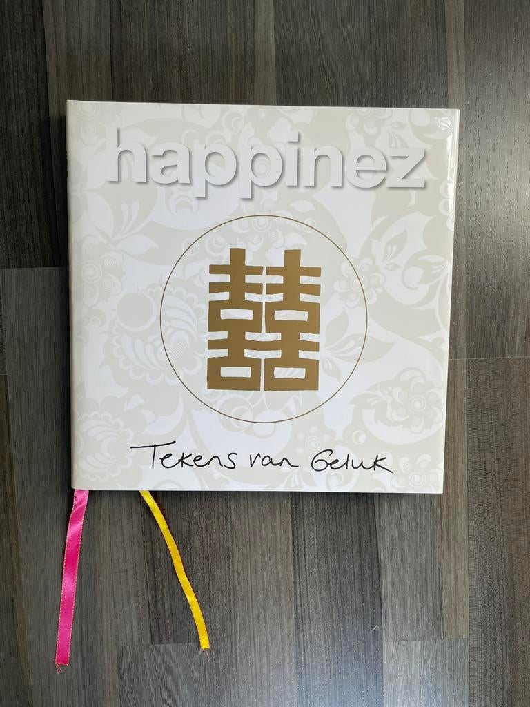 Happinez - Tekens van geluk, Astrologie, Overige typen, Ophalen of Verzenden, Zo goed als nieuw