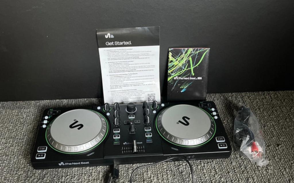 The next beat DJ controller Tiesto, Muziek en Instrumenten, Dj-sets en Draaitafels, Ophalen of Verzenden, Zo goed als nieuw, Overige merken