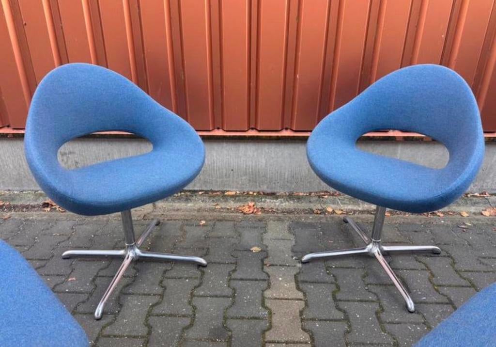 Artifort Shark stoel (nog 2x) van Rene Holten, Ophalen, Luxe design, Twee, Blauw
