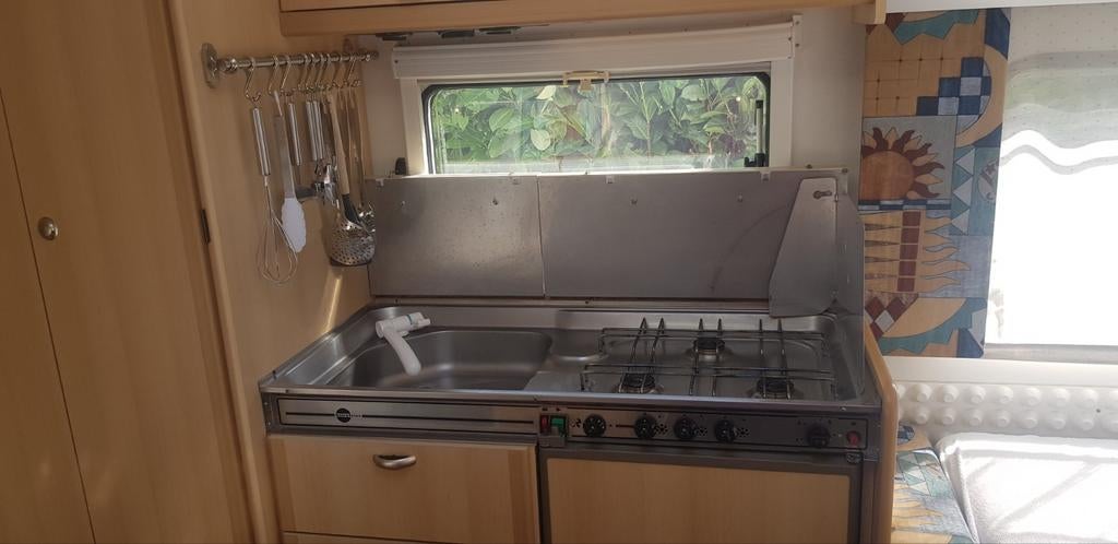 Mooie 5 persoons caravan huren.