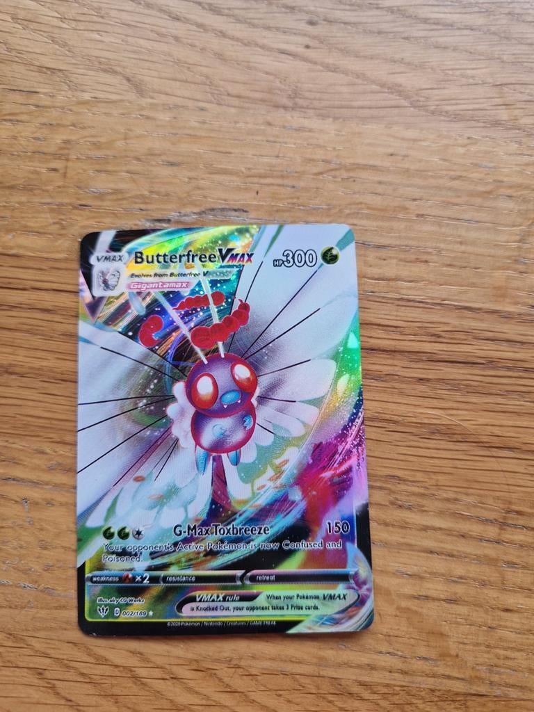 Pokemonkaart Butterfree Vmax HP300, Ophalen of Verzenden, Zo goed als nieuw