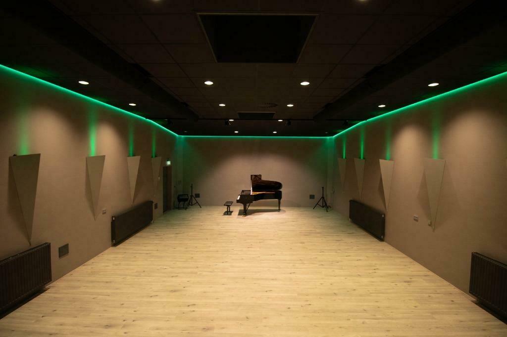 Oefenruimtes en concertzaal /studio  in Venray te huur