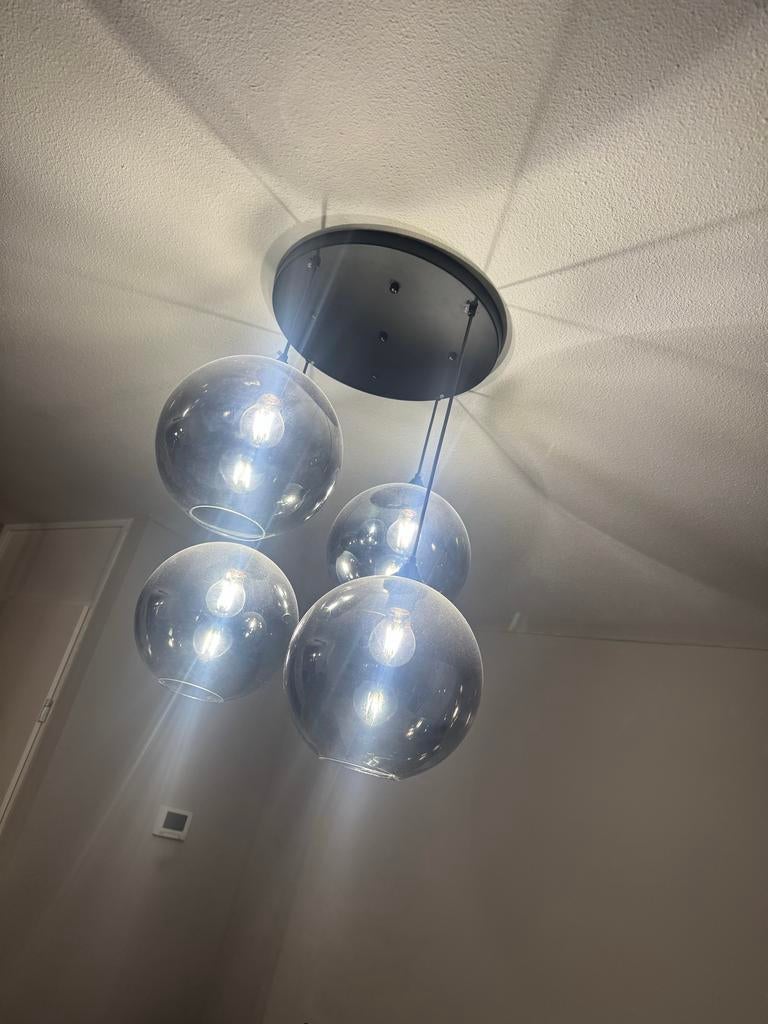 Mooie hanglamp met glazen bollen, Ophalen of Verzenden, Zo goed als nieuw, Glas, Minder dan 50 cm