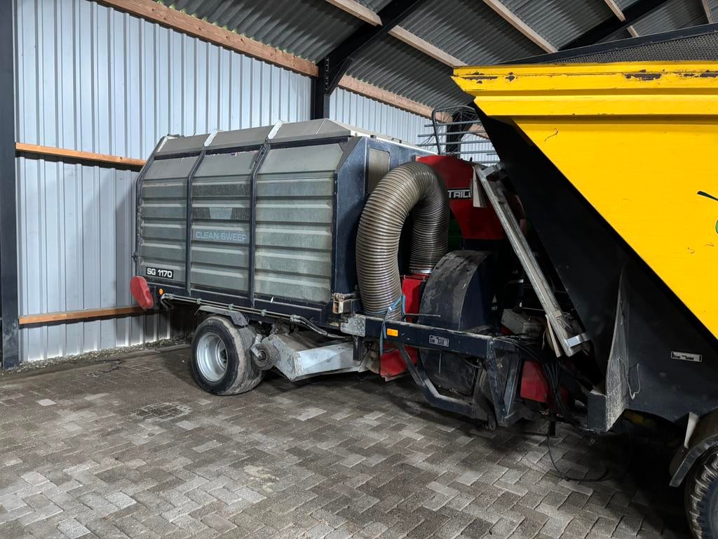 Trilo SG1170 bladzuigwagen, Ophalen, Overige typen