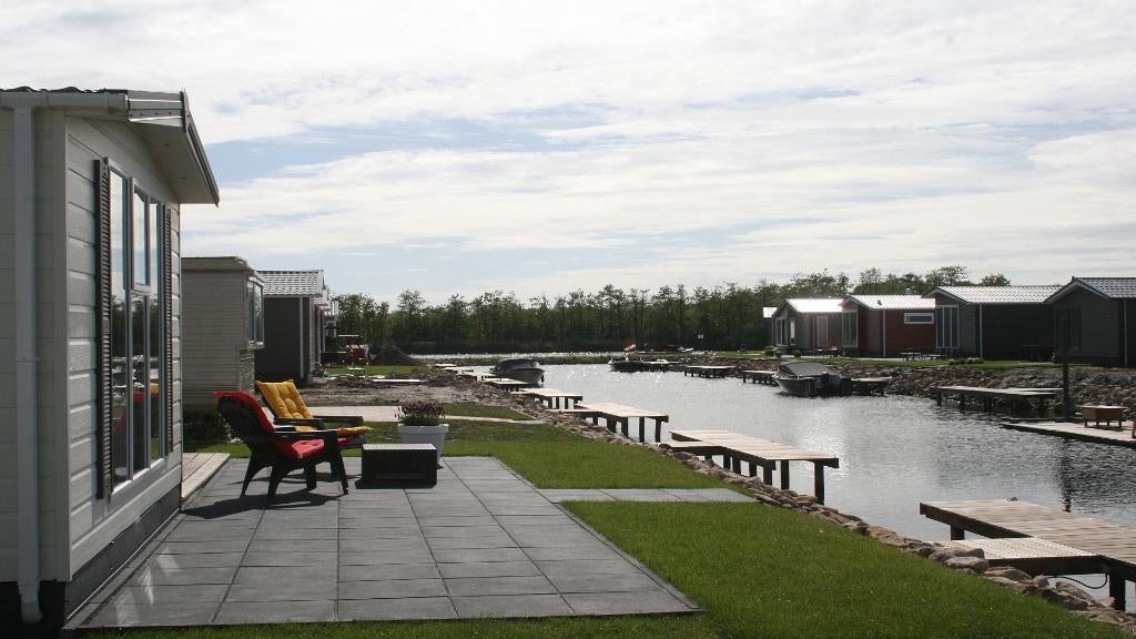 Chalet op Camping It Wiid Eernewoude Earnewald Friesland, Internet, Aan zee, Recreatiepark, Friesland