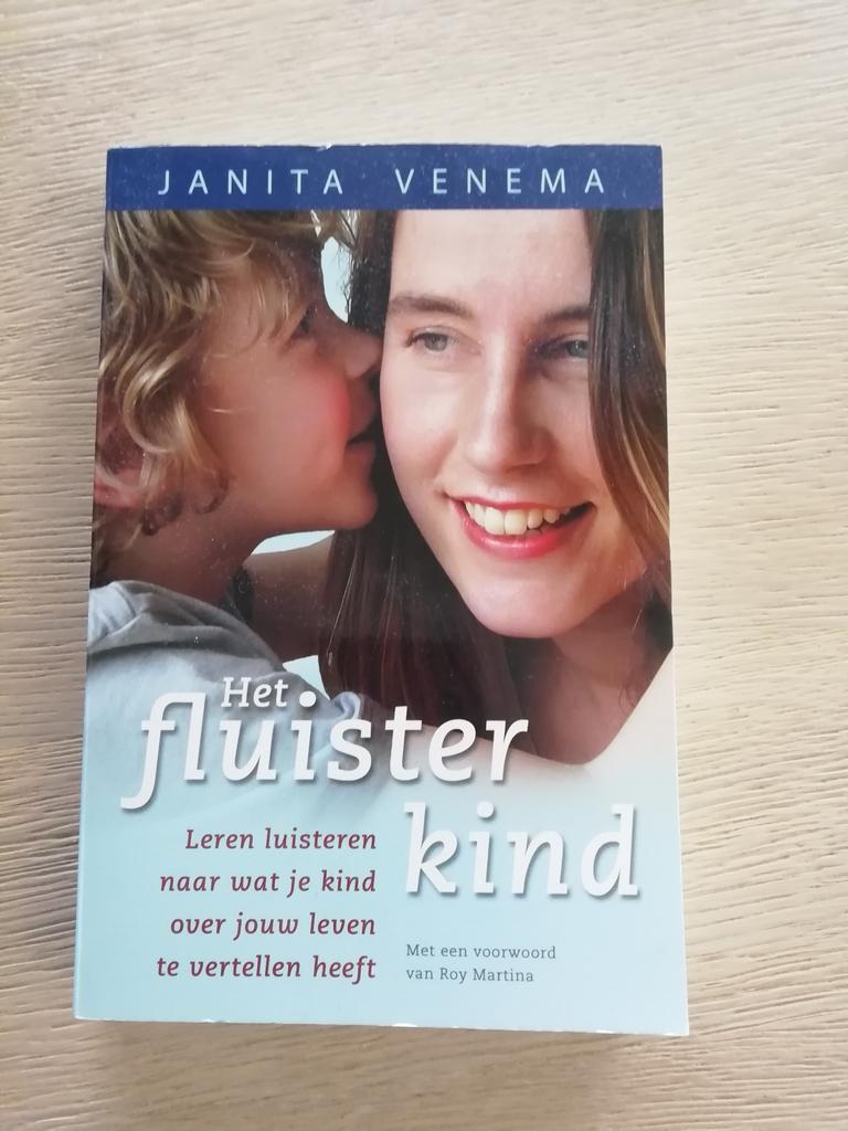 Het Fluisterkind - Janita Venema | Inzicht in kindgedrag, Ophalen of Verzenden, Zo goed als nieuw, Overige onderwerpen