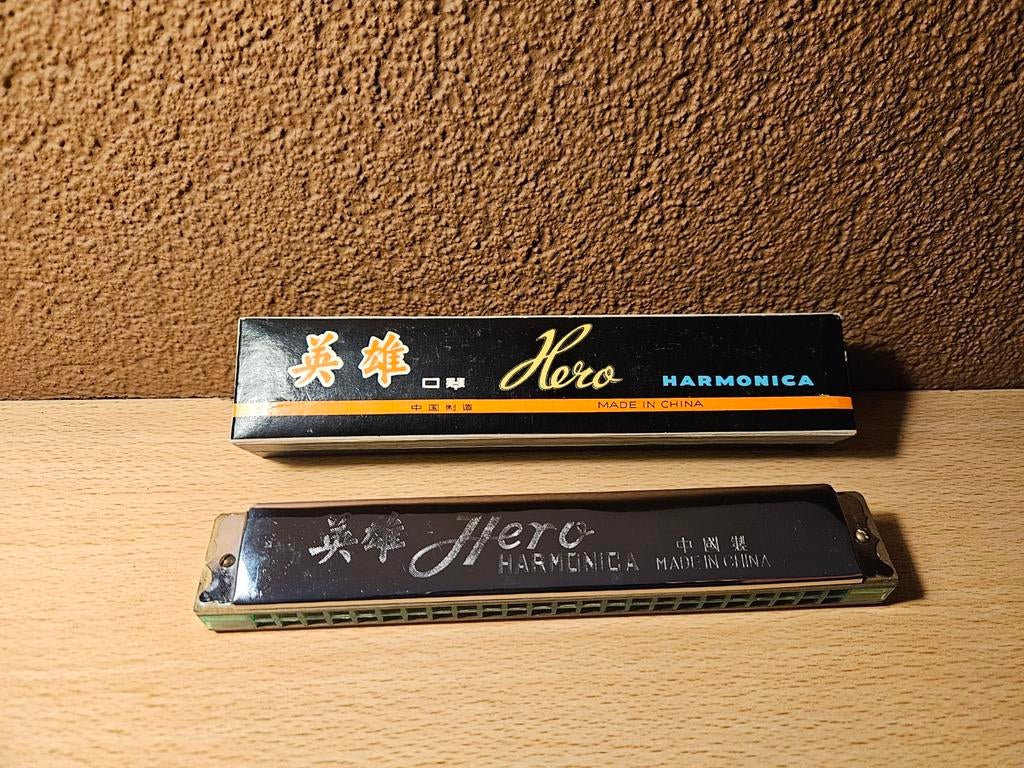 Hero Mondharmonica - circa 50 jaar oud, Muziek en Instrumenten, Blaasinstrumenten | Mondharmonica's, Gebruikt, C-mondharmonica