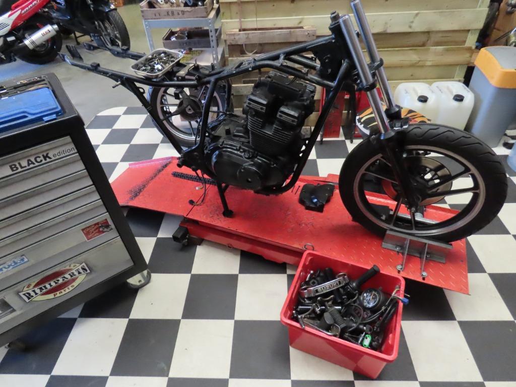 Op zoek naar Suzuki GSX400E Onderdelen ? GSX 400 E '84, Motoren, Ophalen of Verzenden, Gebruikt, Suzuki