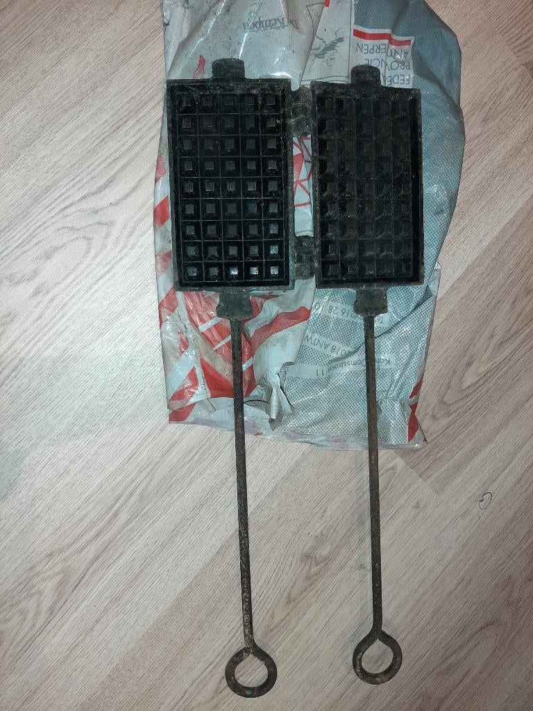 Wafelijzer, Ophalen