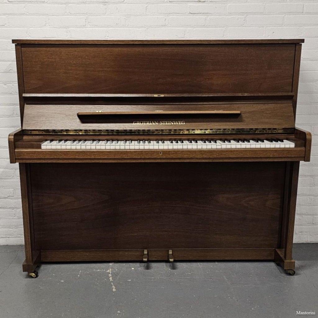 Voor de kenners. Grotrian-Steinweg piano met bankje, 1980, Grotrian Steinweg, Gebruikt, Grotrian Steinweg, Bruin