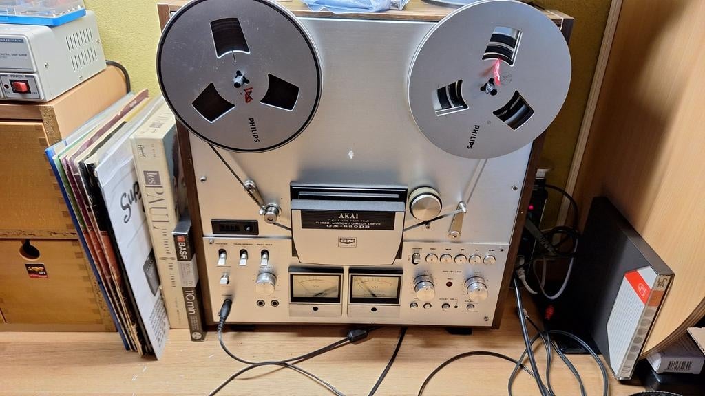 Akai GX630 DB Bandrecorder + 100 Tapes + manual/ schema's ., Ophalen, Bandrecorder