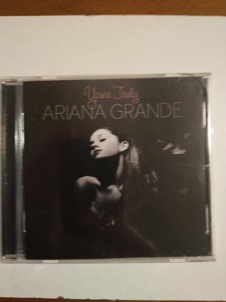 Ruil of koop Ariana Grande "Yours Truly" (CD 2013), Ophalen of Verzenden, Gebruikt