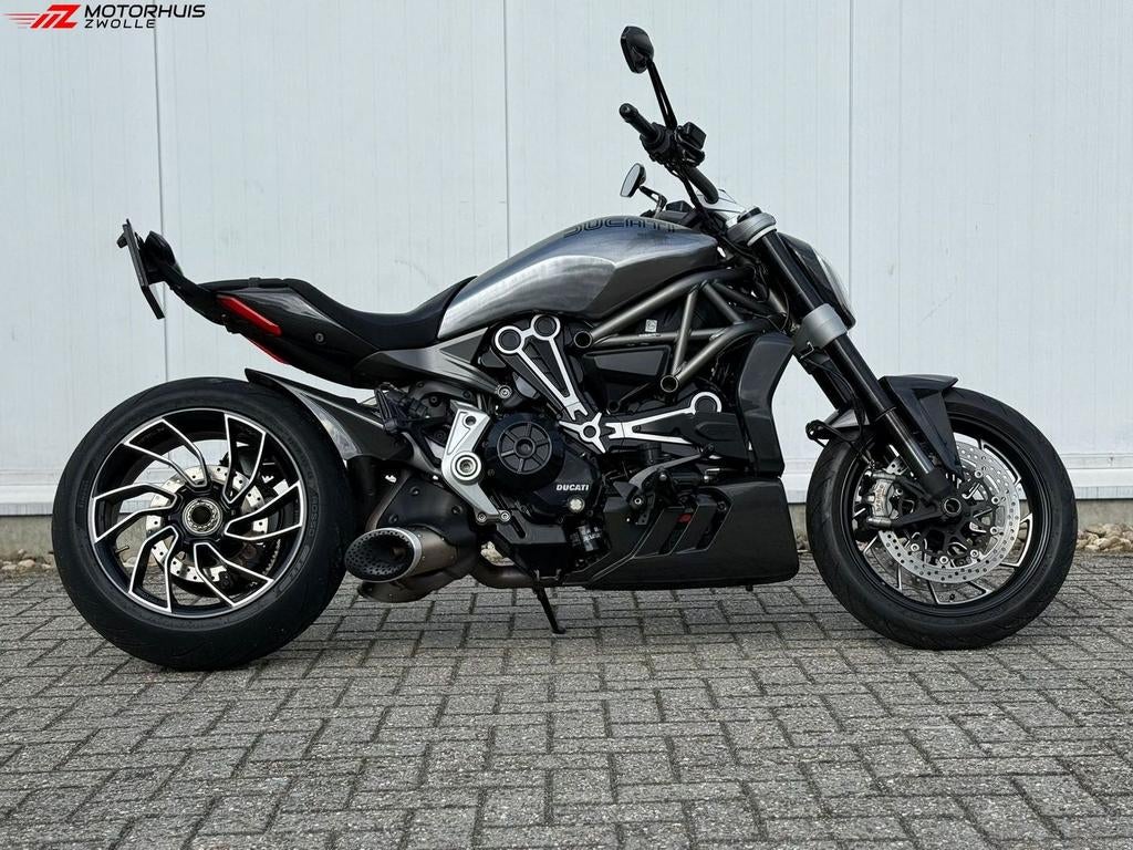 DUCATI XDIAVEL S (bj 2016) special! Veel carbon!, DUCATI, 2 cilinders, Motorrijbewijs A, Bedrijf